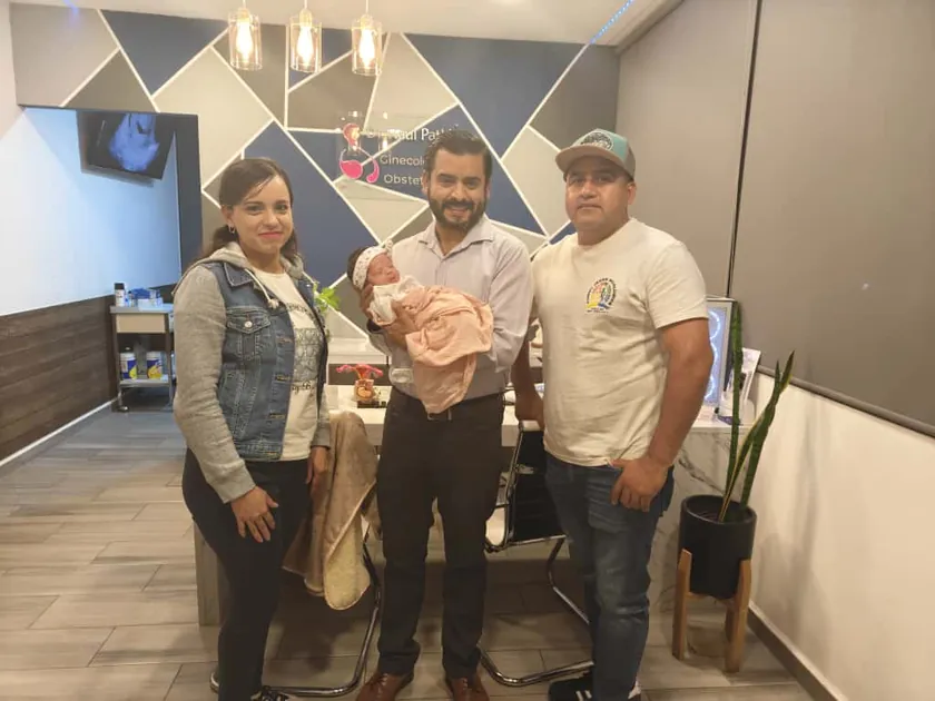 Consulta de ginecología y obstetricia con el Dr. Raúl Patlán en León